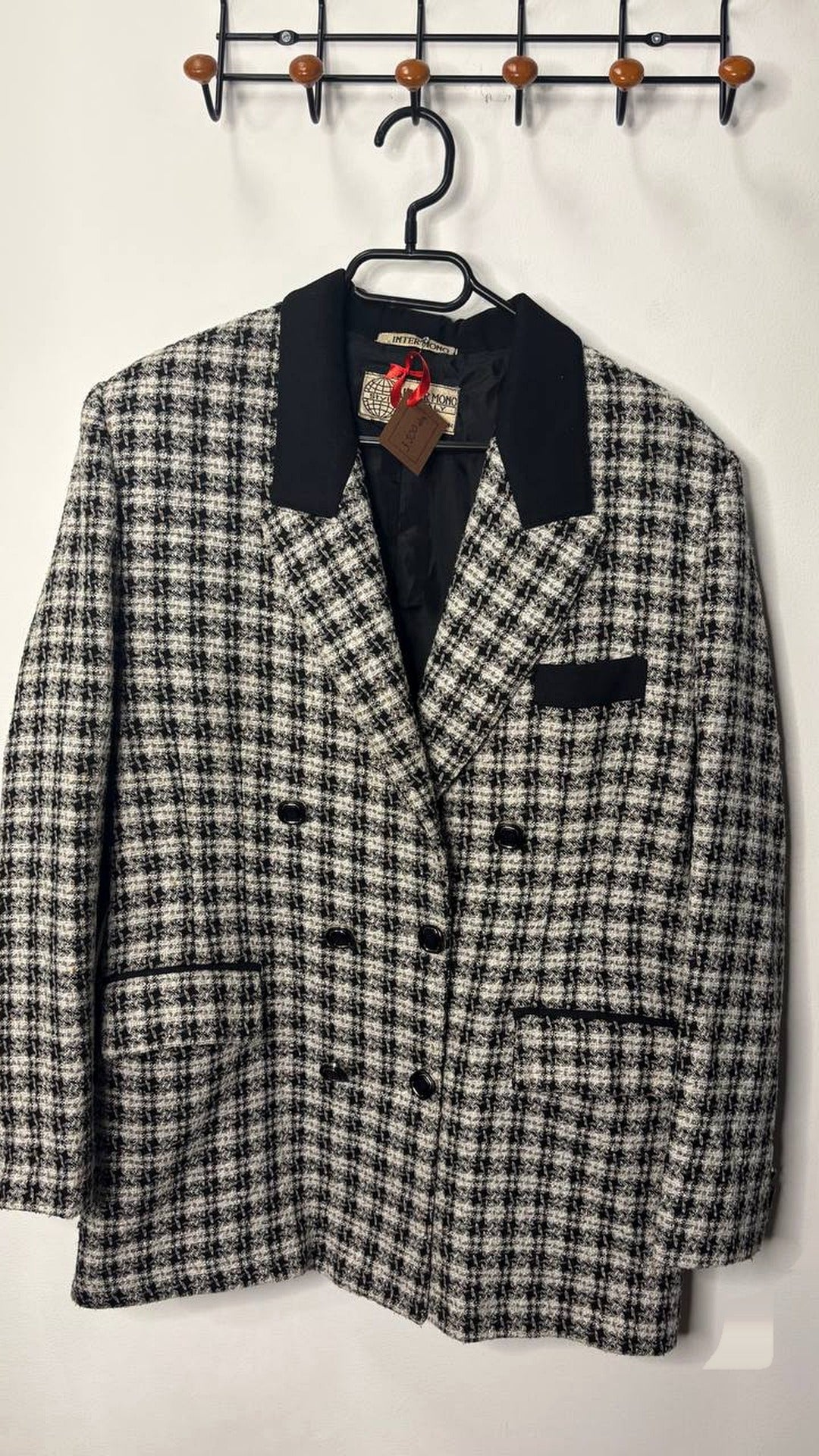Inter Mono Blazer – vintage clothing at AMYPARFUME Belgrade