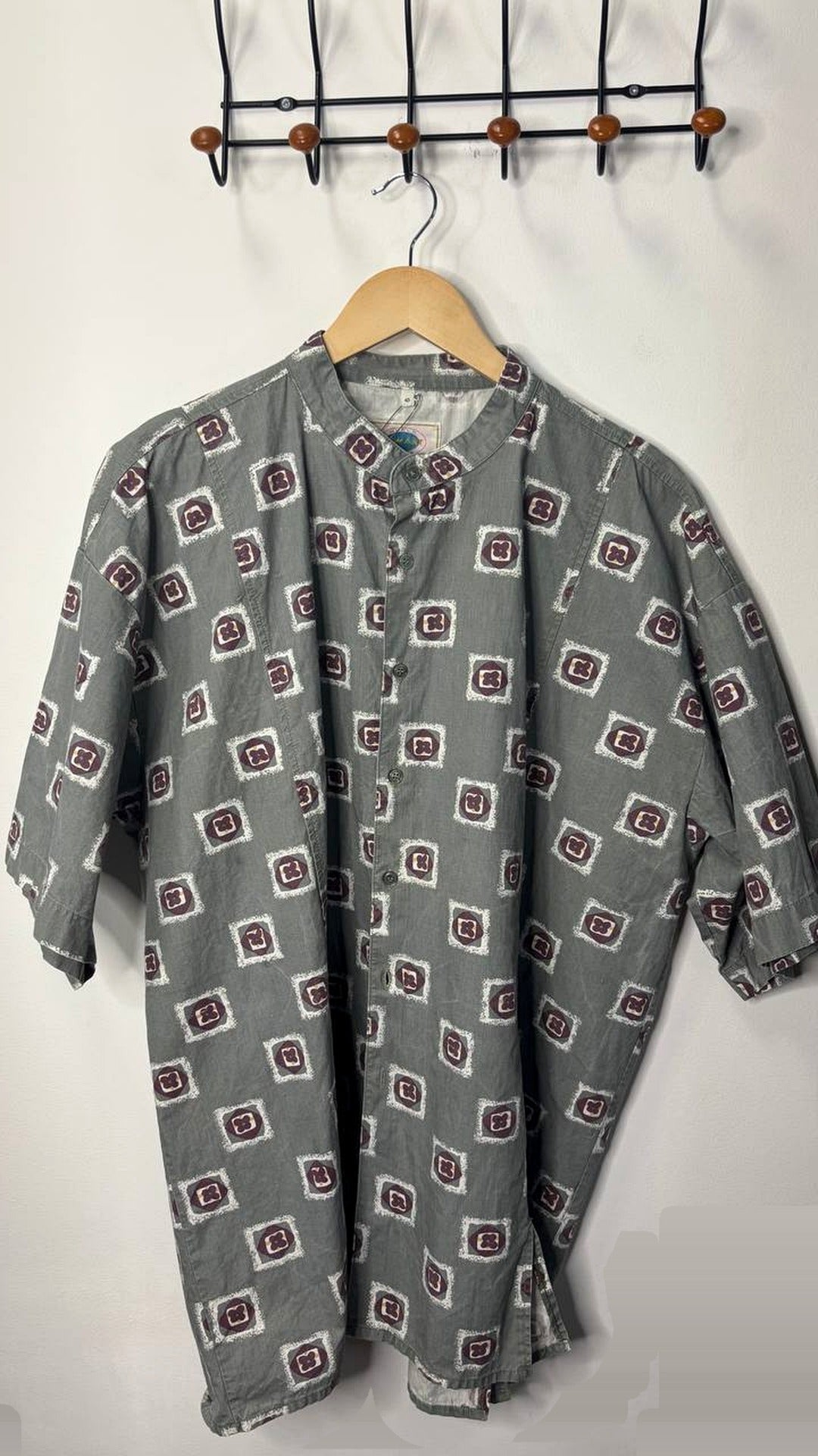 World Stile New Art Shirt – vintage clothing at AMYPARFUME Belgrade