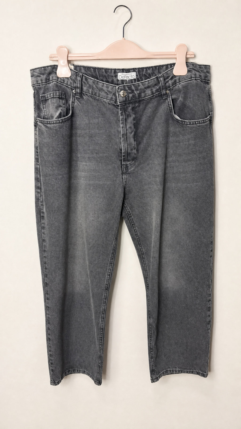 Defacto Jeans – vintage clothing at AMYPARFUME Belgrade