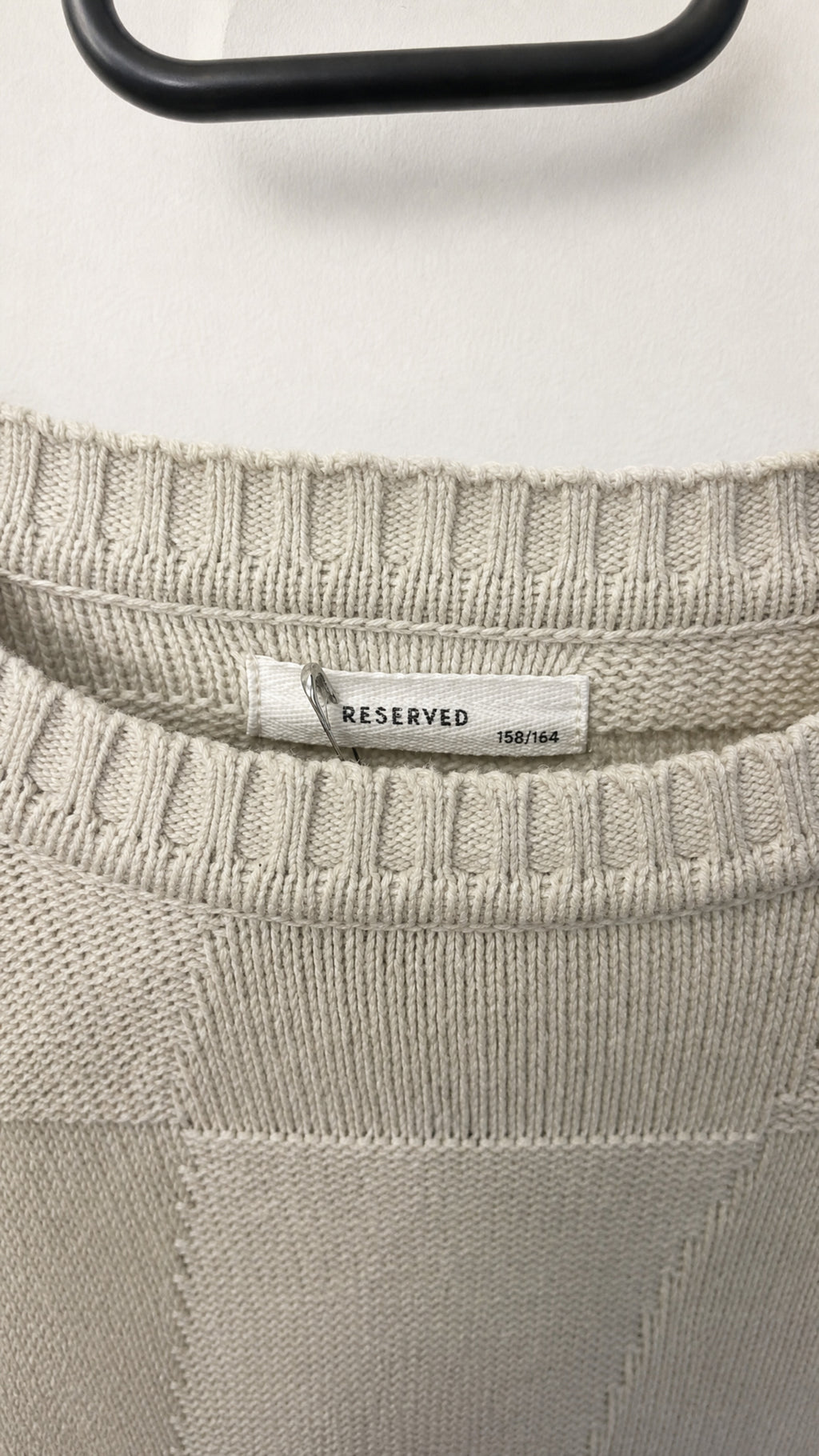 Reserved Sweater – vintage clothing at AMYPARFUME Belgrade