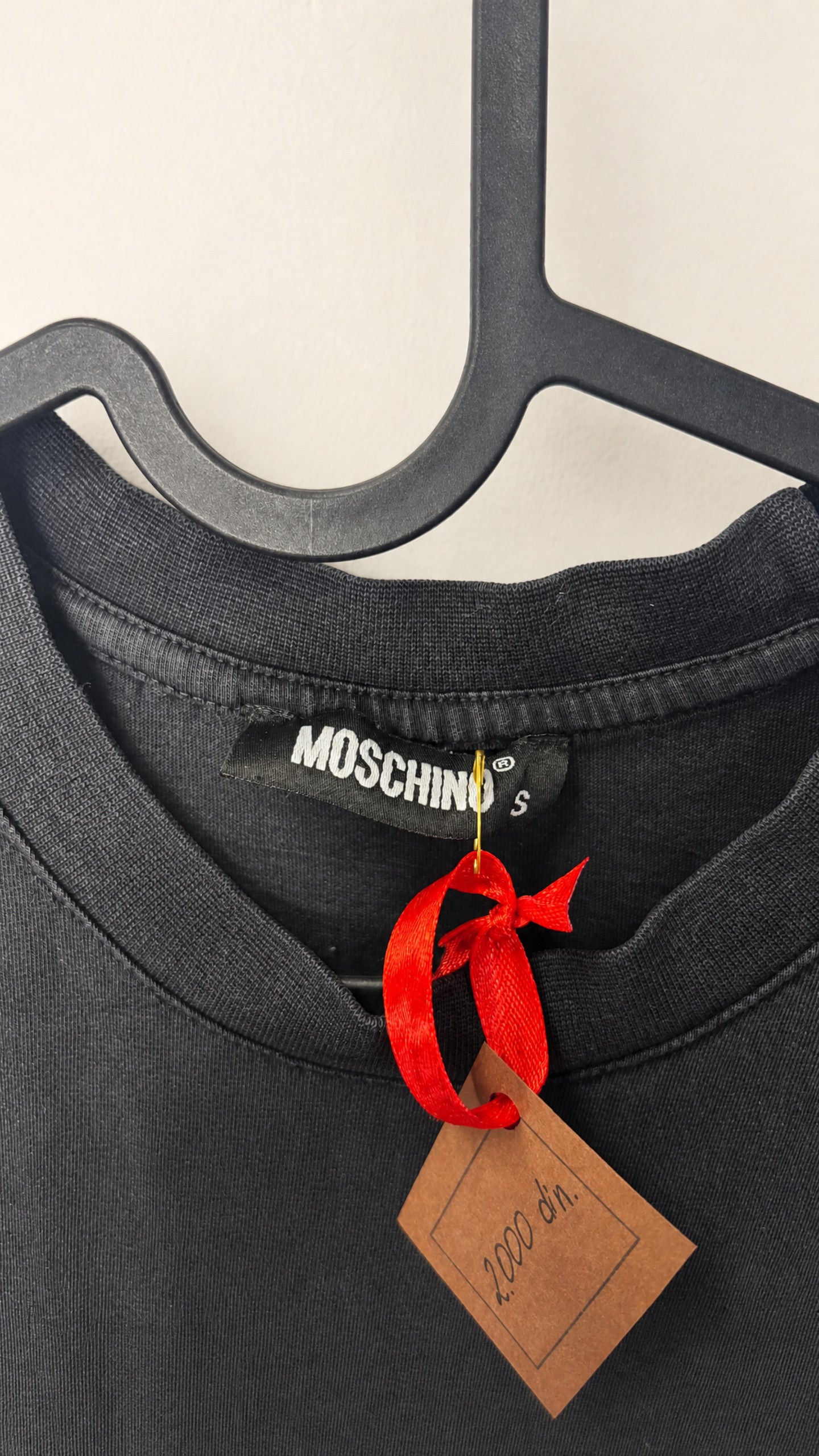 Moschino T-shirt – vintage clothing at AMYPARFUME Belgrade