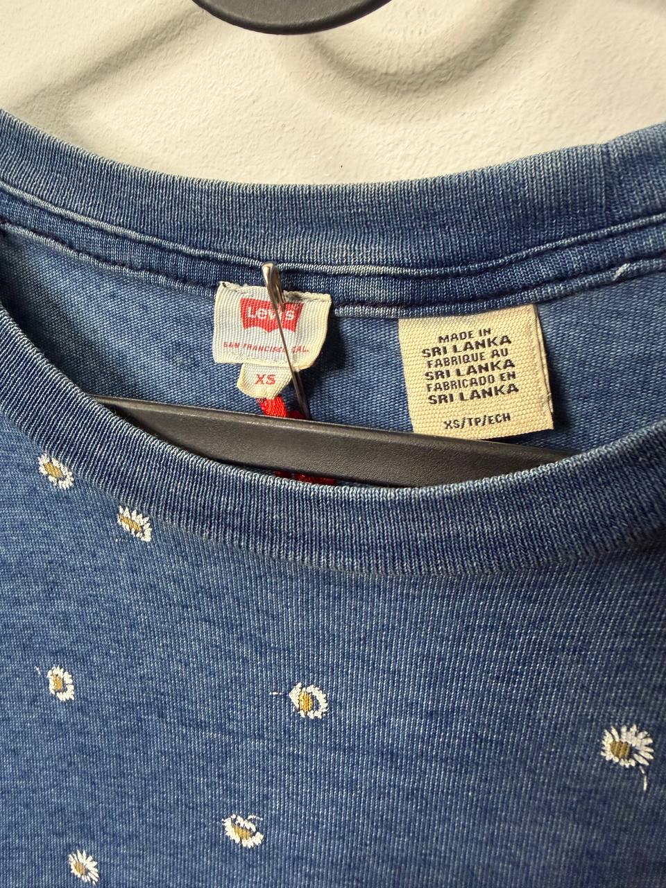 Levi’s Small-floral T-shirt