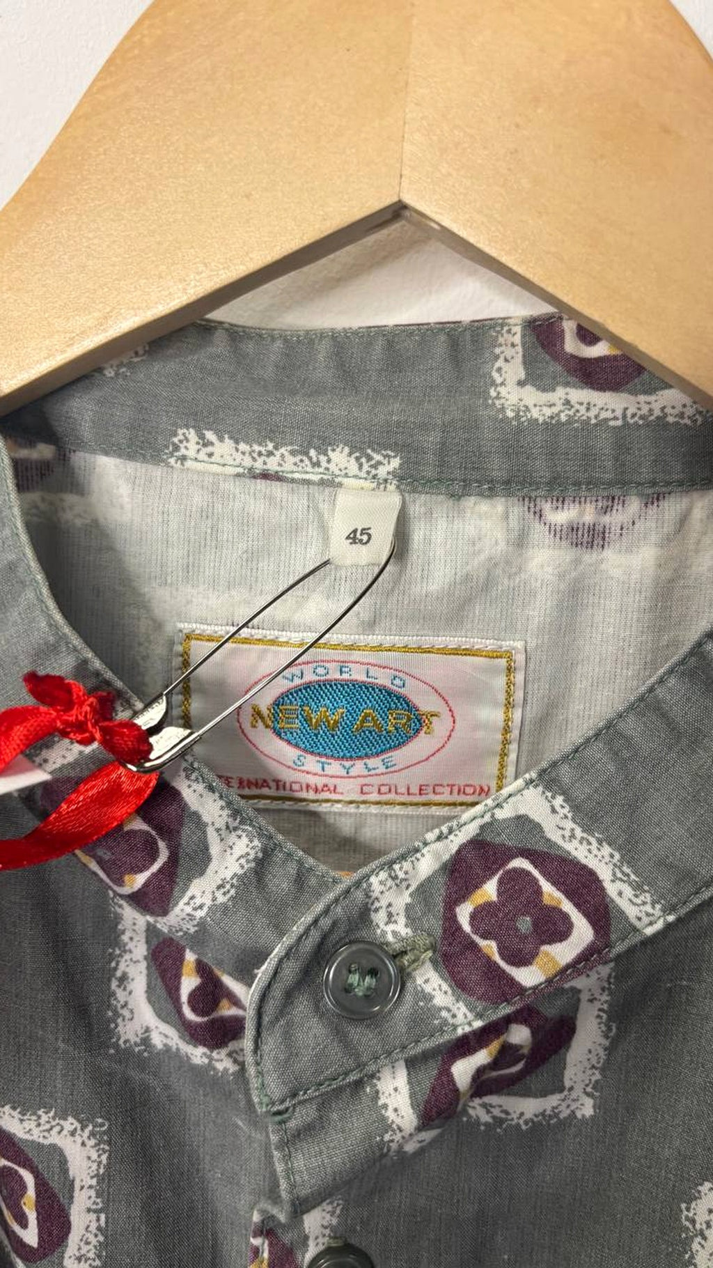 World Stile New Art Shirt – vintage clothing at AMYPARFUME Belgrade