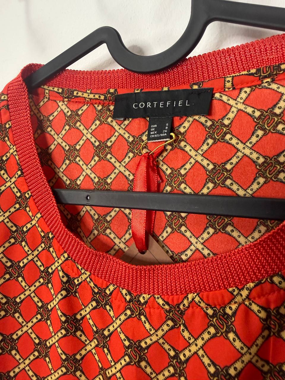 Cortefiel Geometric-print blouse