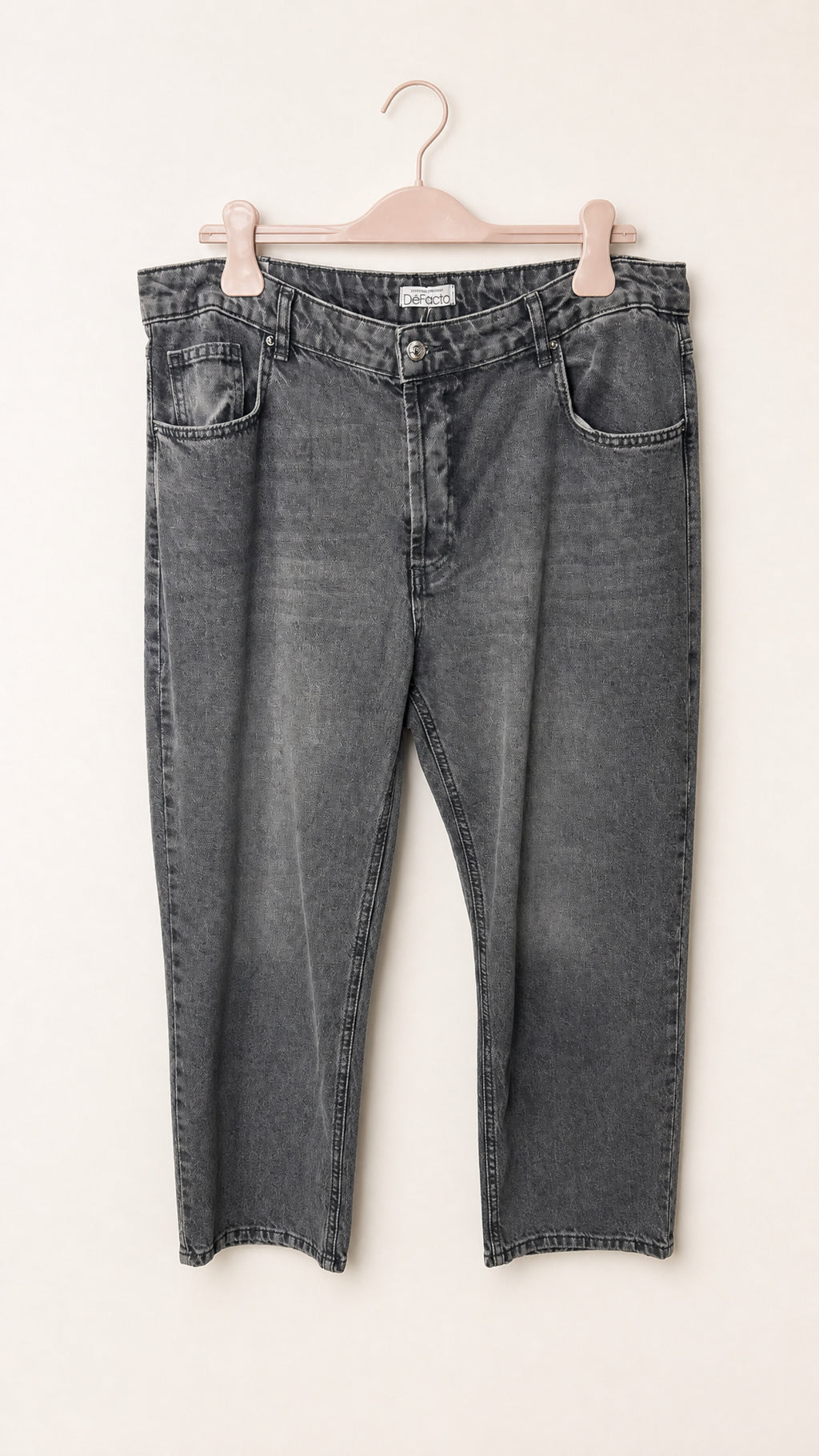 Defacto Jeans – vintage clothing at AMYPARFUME Belgrade