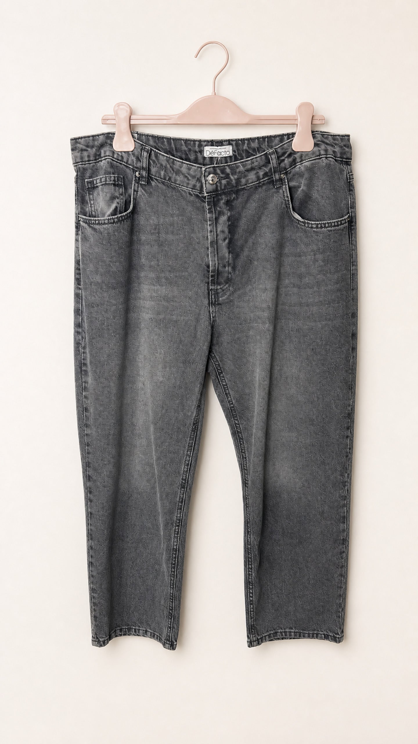 Defacto Jeans – vintage clothing at AMYPARFUME Belgrade