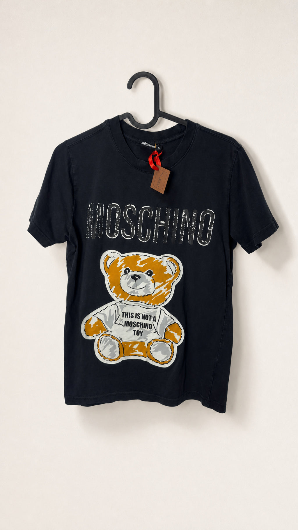 Moschino T-shirt – vintage clothing at AMYPARFUME Belgrade